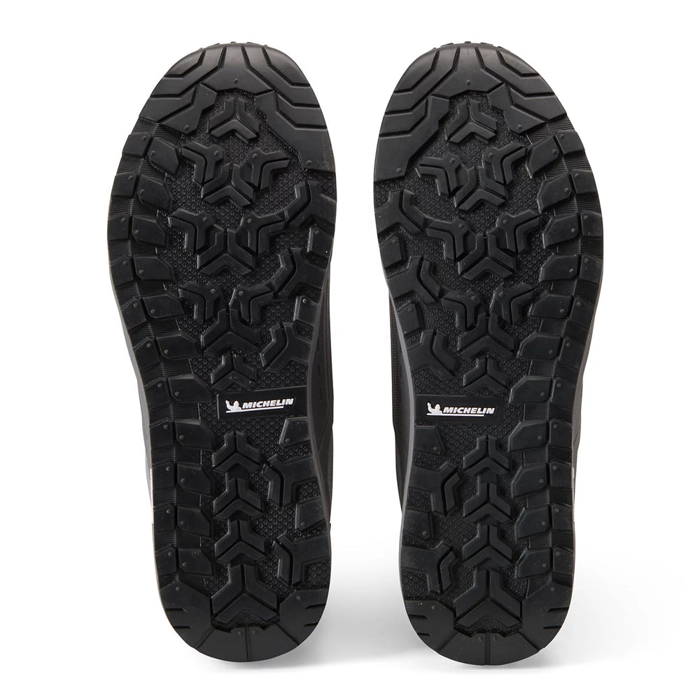 PRO Approach Shoes