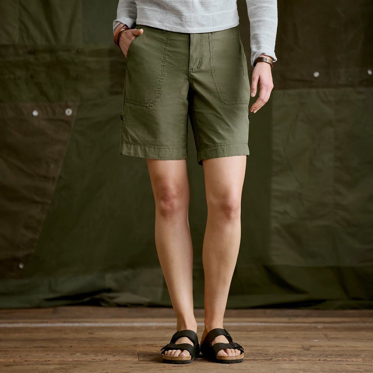 Women's 1856 Stretch Poplin 9" Utility Shorts